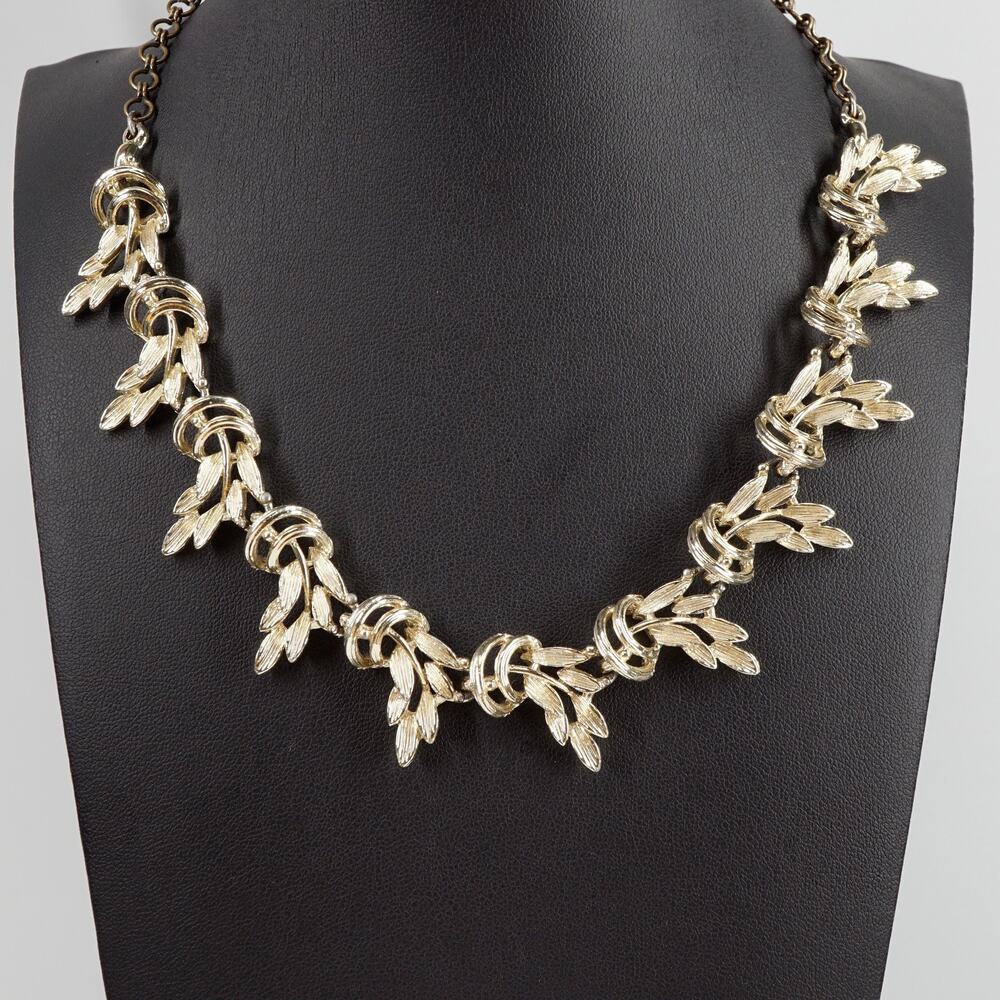 Vintage BSK Botanical Leaf Cluster Collar Necklace Gold Tone Fall Adjustable